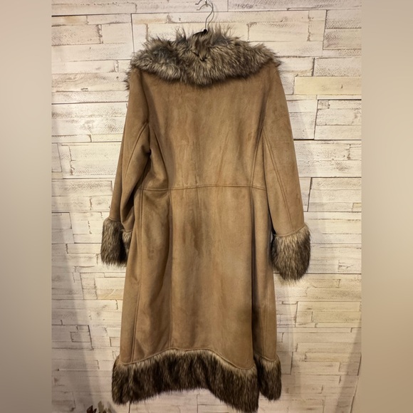Faux Fur Suede Jacket - Picture 3 of 6
